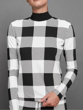 Carbon38 Black & White Checked Mock-Neck Long-Sleeve Top